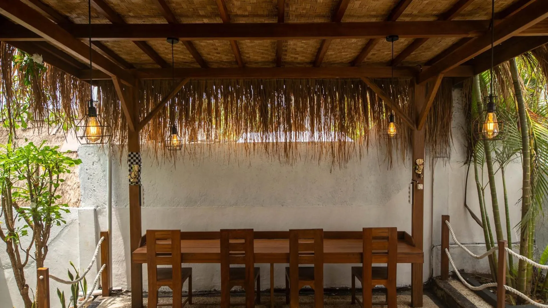 Simpang Inn Hostel Nusa Penida