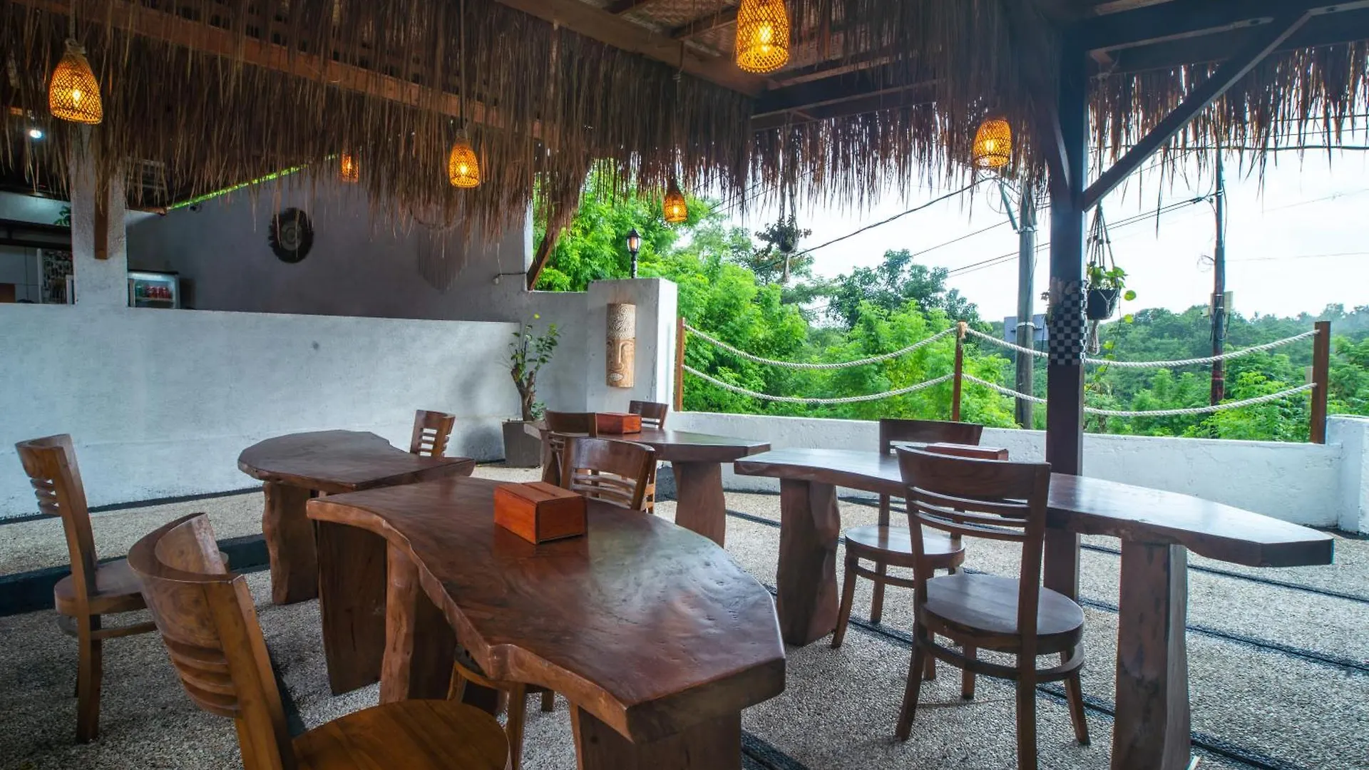 Simpang Inn Hostel Nusa Penida 0*,