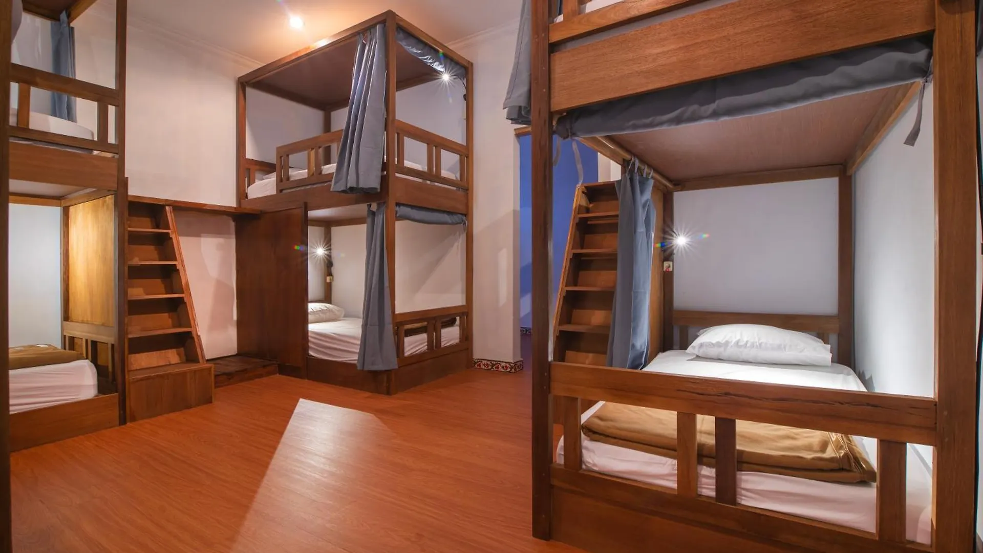 Simpang Inn Hostel Nusa Penida
