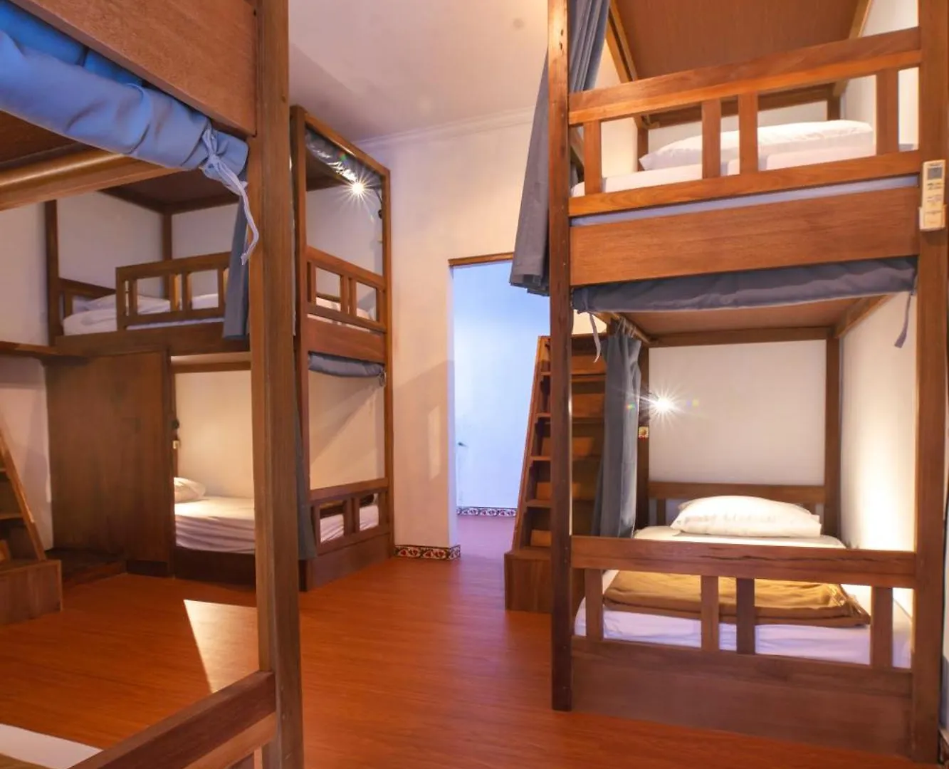 Simpang Inn Hostel Nusa Penida Indonesia