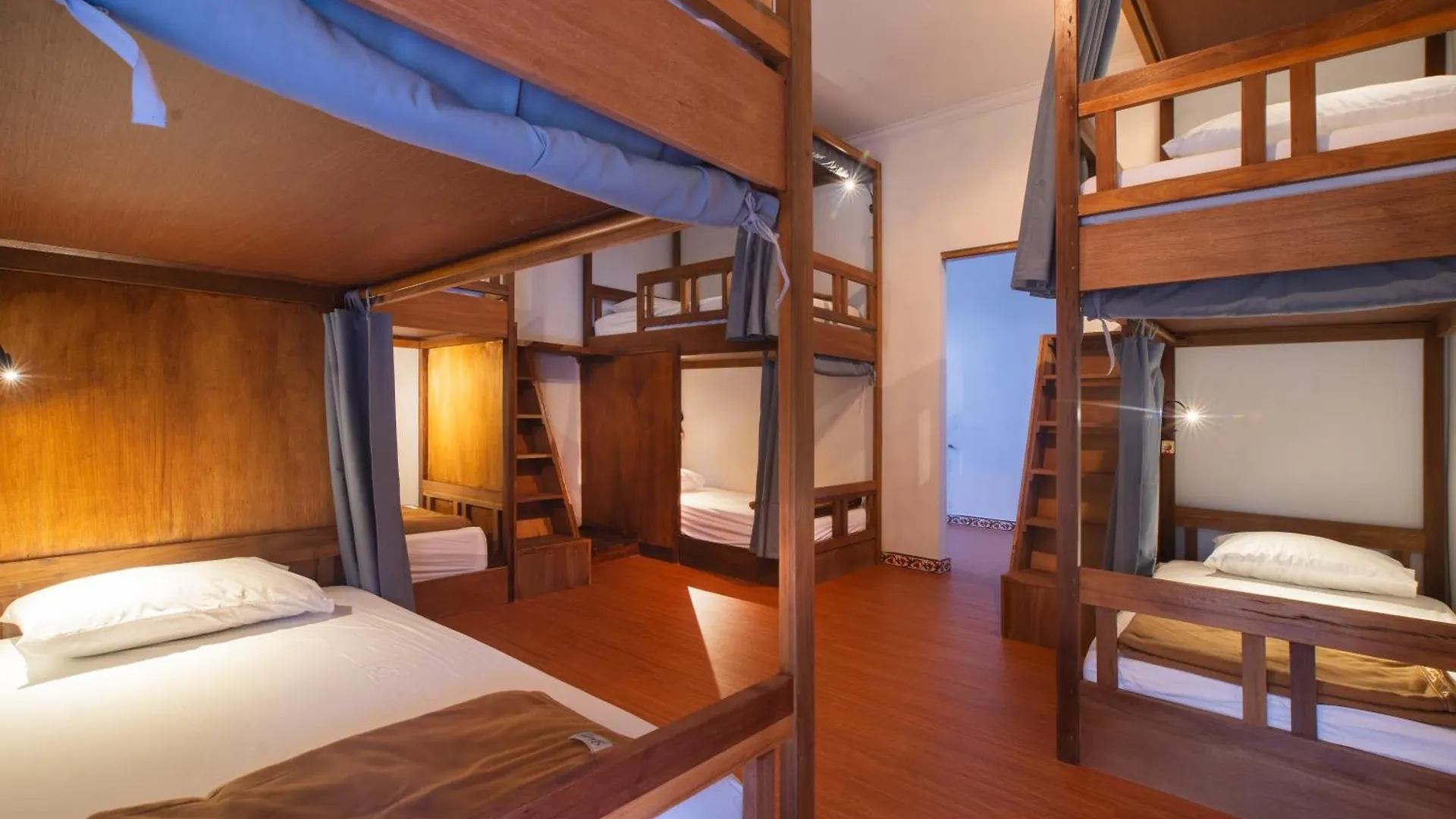 Simpang Inn Hostel Nusa Penida